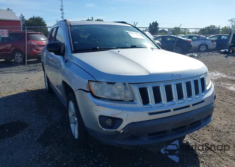 2012 Jeep Compass Sport из США, поврежденный, VIN 1C4NJDBB0CD621065